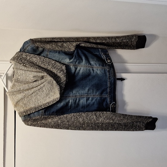 Jean jacket - Picture 3 of 3